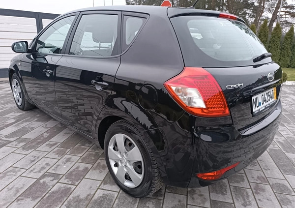 Kia Ceed cena 18900 przebieg: 198000, rok produkcji 2011 z Białobrzegi małe 172